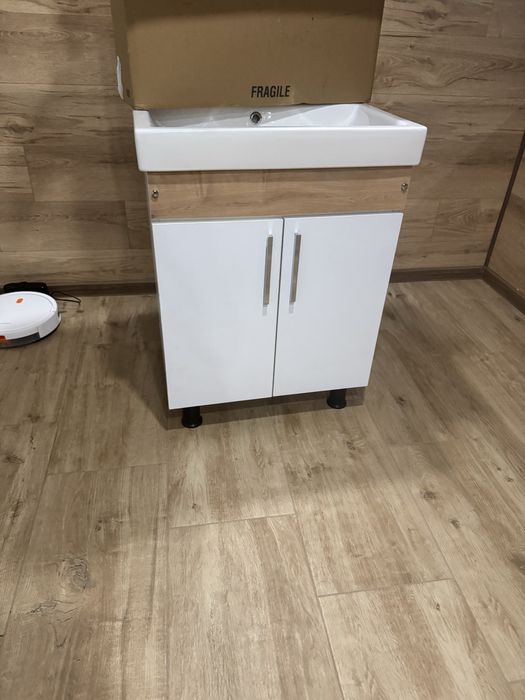 Долен шкаф за баня