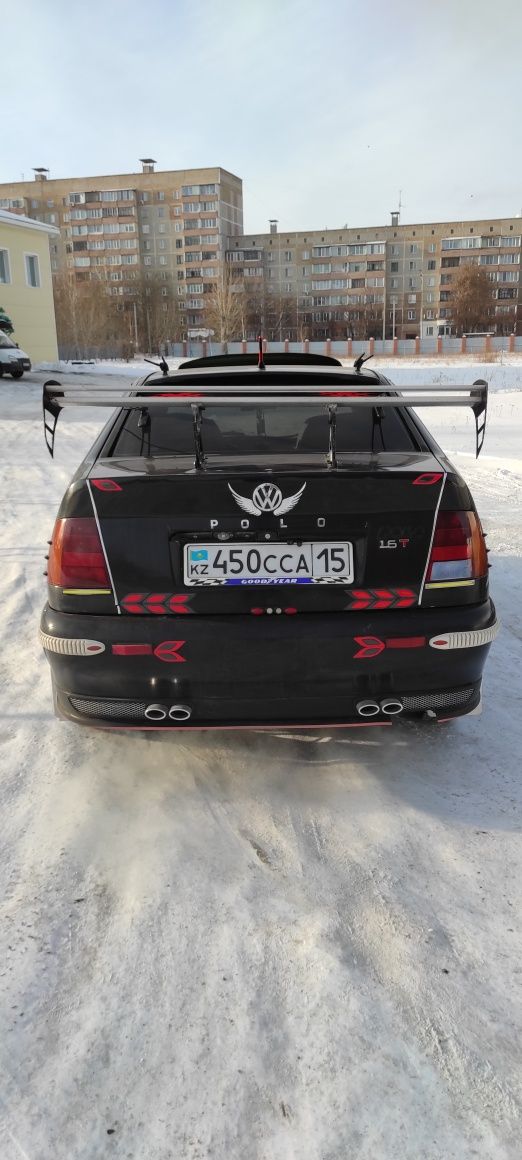 Продам машину Wolksvagen Polo 99года