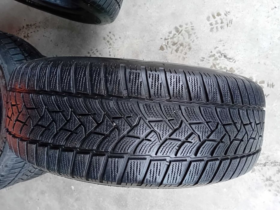 Anvelope iarna  215 65 r  16