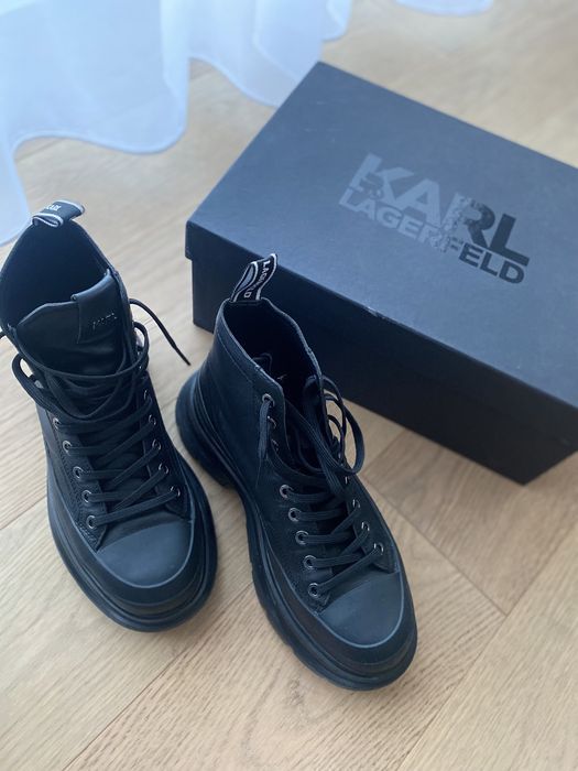 Karl Lagerfeld, marimea 38