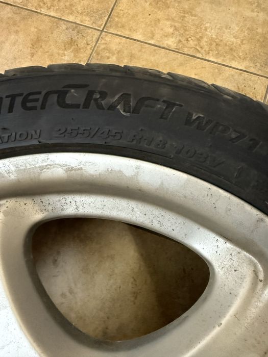 Зимни гуми 255/45/18 kumho