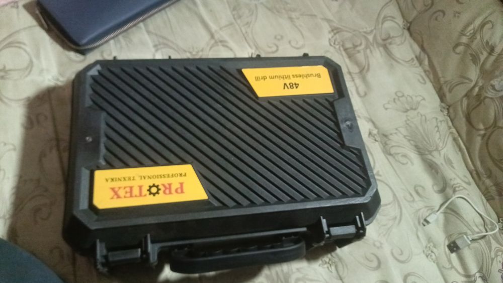 Шуруповëрт ва  перфоратор йанги 6 ой гарант бо