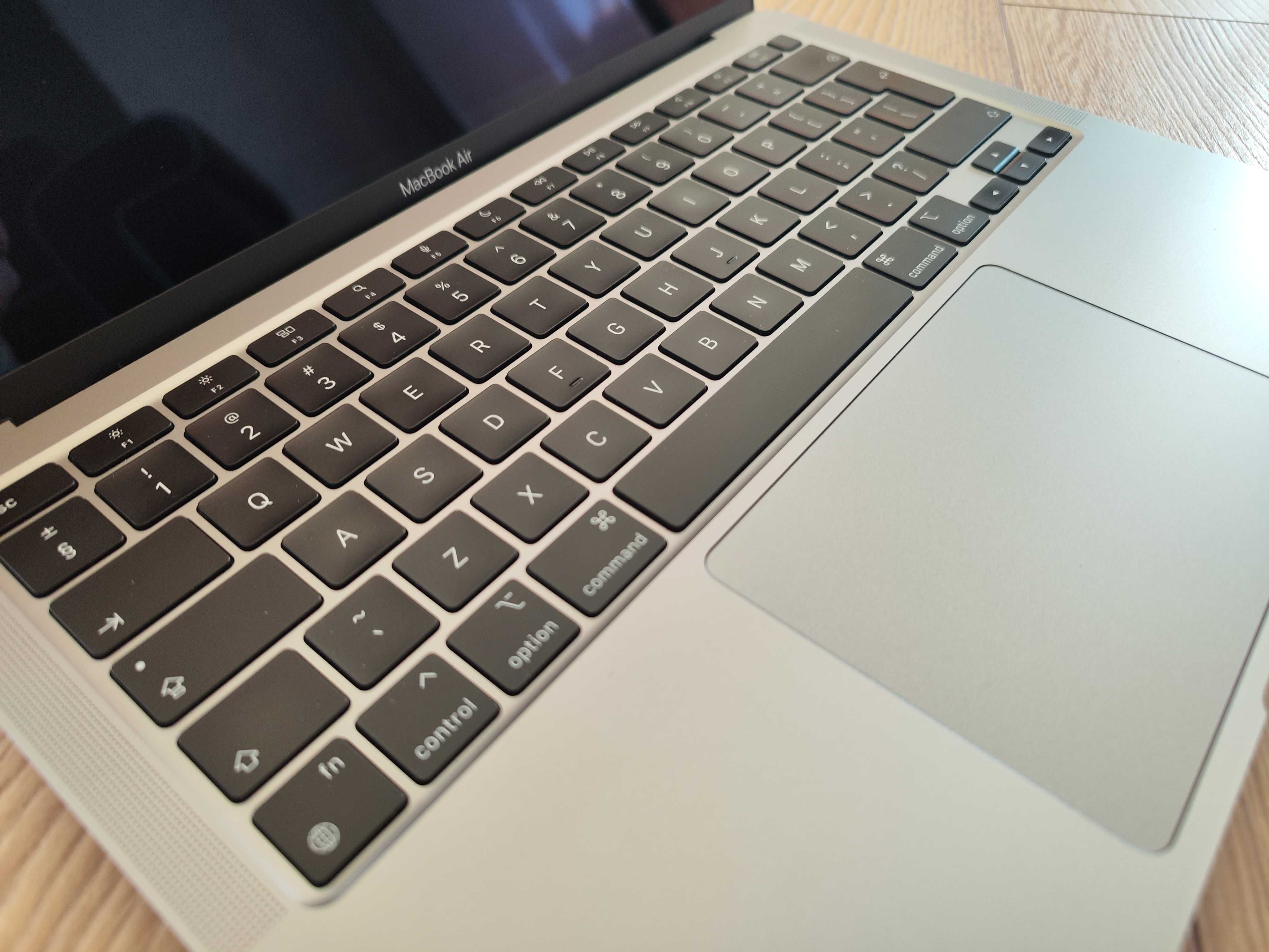 Macbook Air 13 M1 16GB 1TB