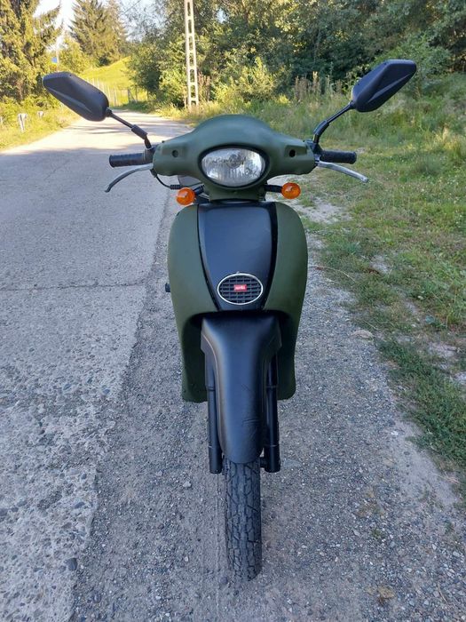 Scuter Aprilia scarabeo