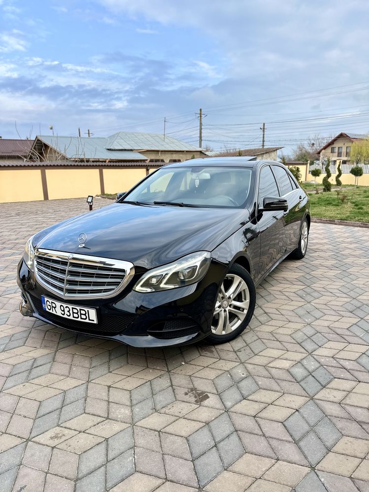 Mercedes E 220  170CP