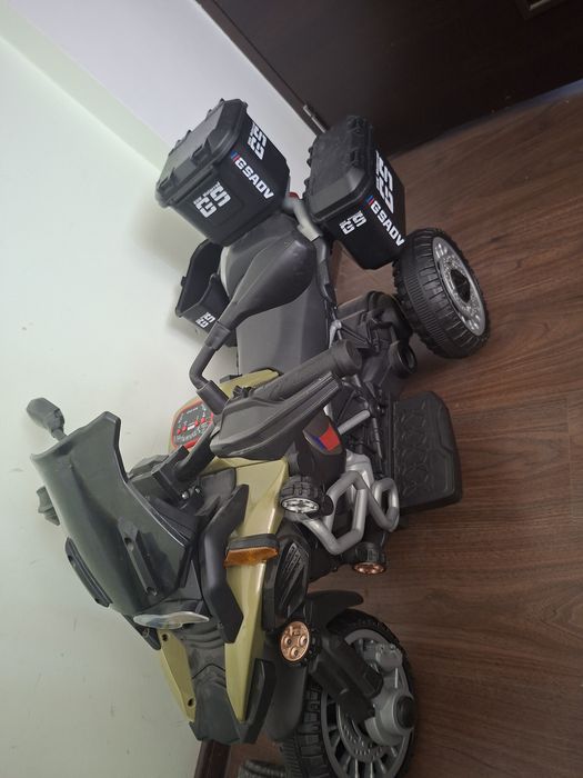 batarekali akumliyatorli moto.bolalar uchun