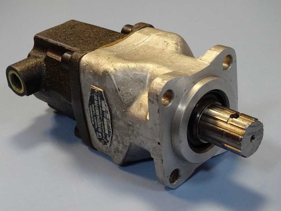 Хидравлична помпа 6-бутална аксиална UMP81.65704 PM-00 265/1X