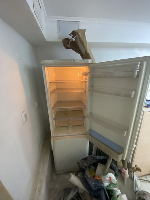 Холодильник не работает.