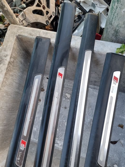 Лайсни  за праговете S line за Ауди А6 Ц6 4Ф комби 2007г