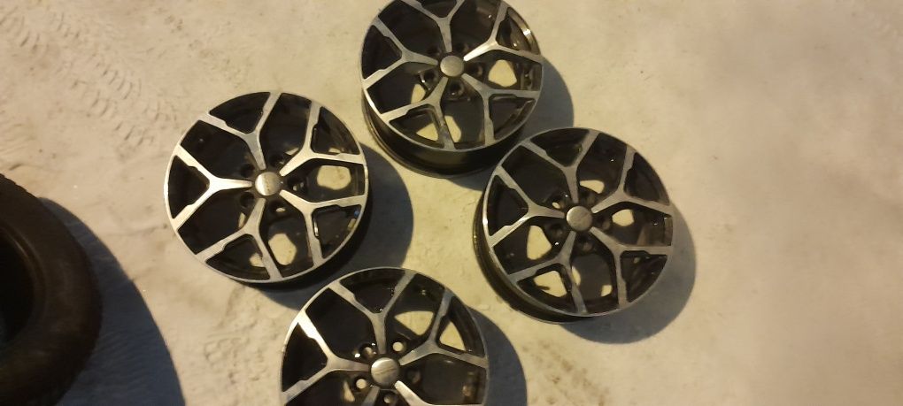 Продам диски 16 5x114 3