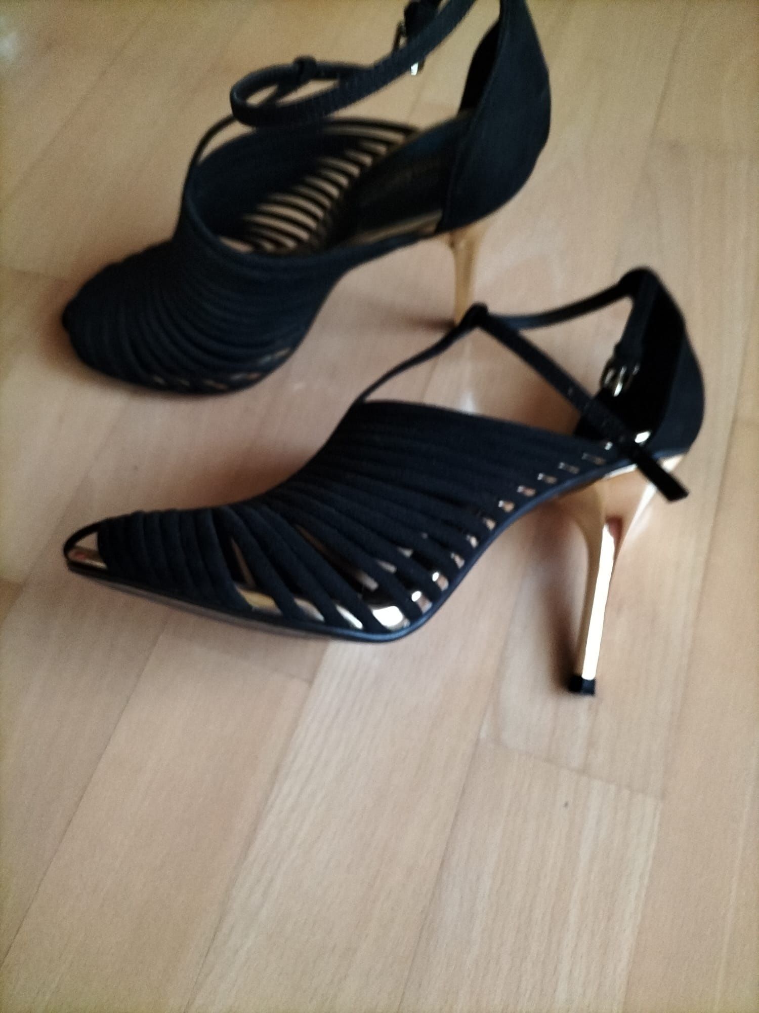 Sandale dama Zara mărimea 40