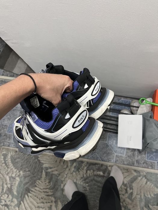 balenciaga track albastre