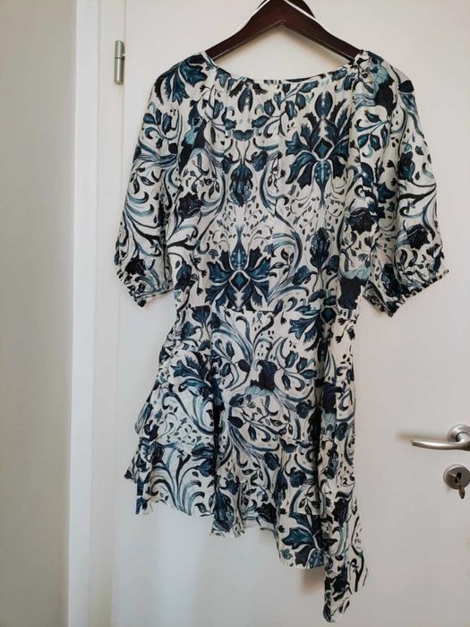 Чисто нови маркови рокли размер L