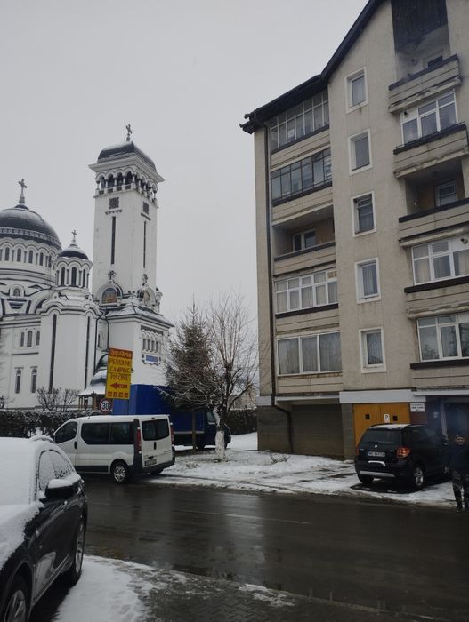 Apartament de închiriat