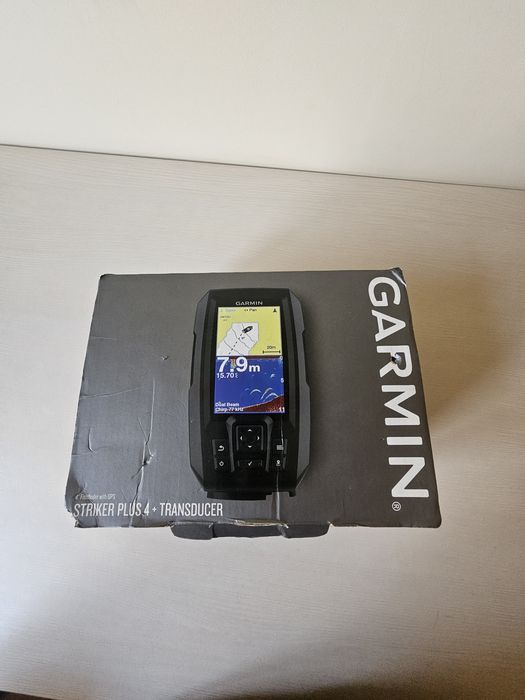 Продам эхолот Garmin