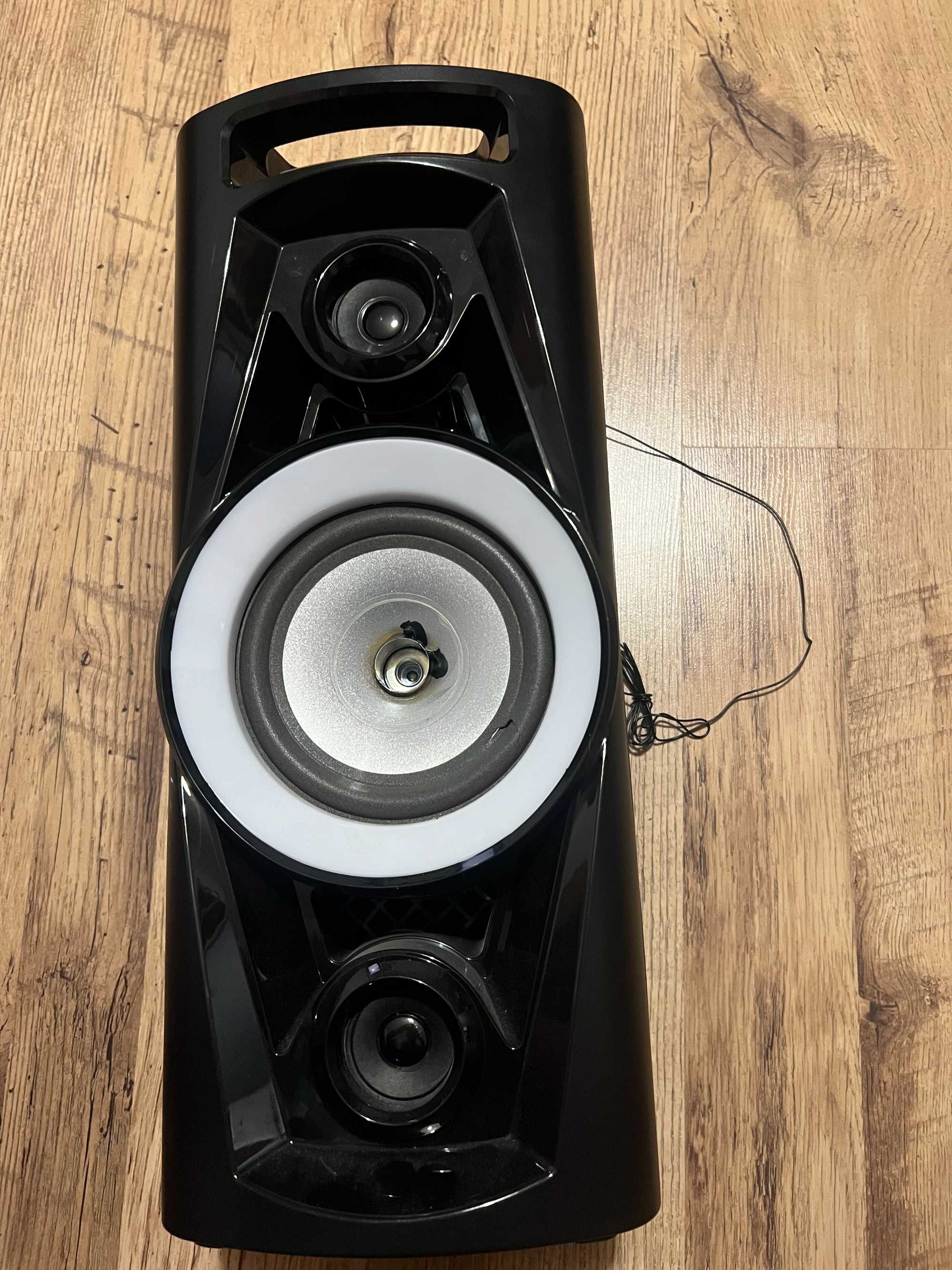 Bluetooth тонколона със микрофон в комплекта