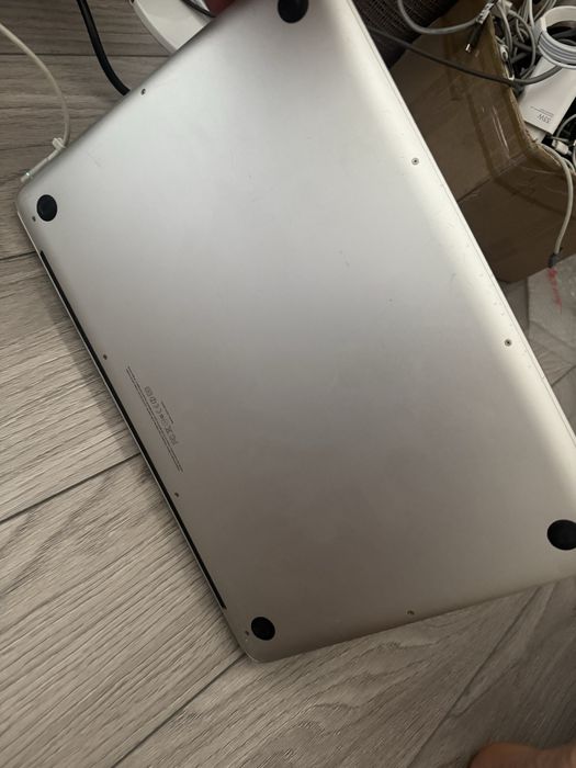 Macbook pro 15.4 inch i7, bateria defecta