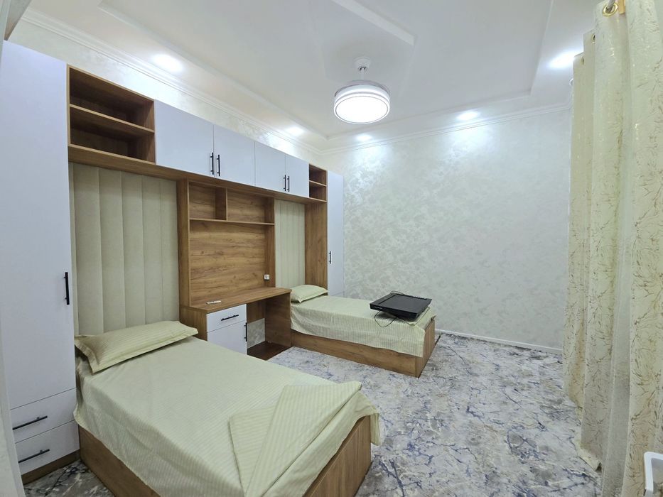 Yunusobod bodomzor metro