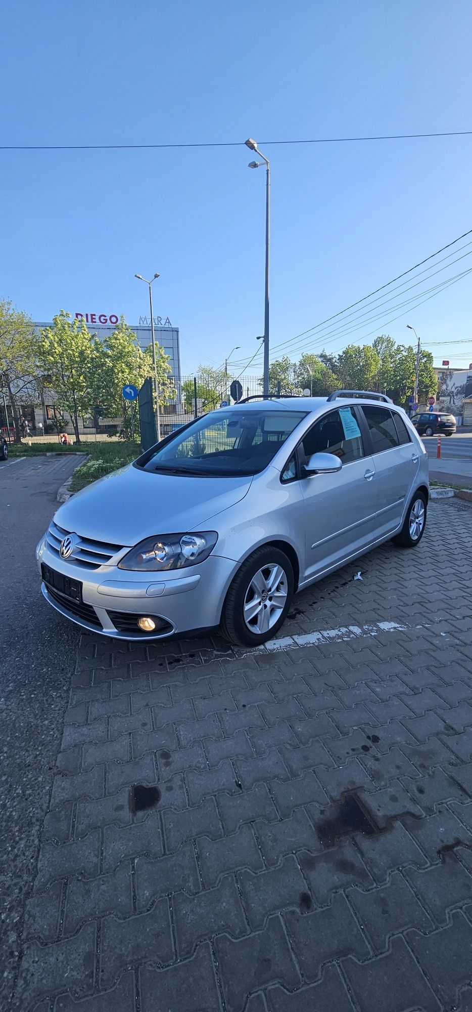 Volkswagen Golf V Plus  1.6 benzină