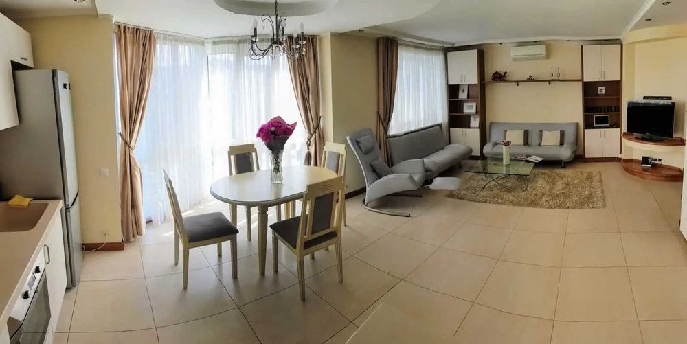 Дава се под наем Двустаен апартамент в София, Център - 55 кв.м за 458.49 € - Снимка #3