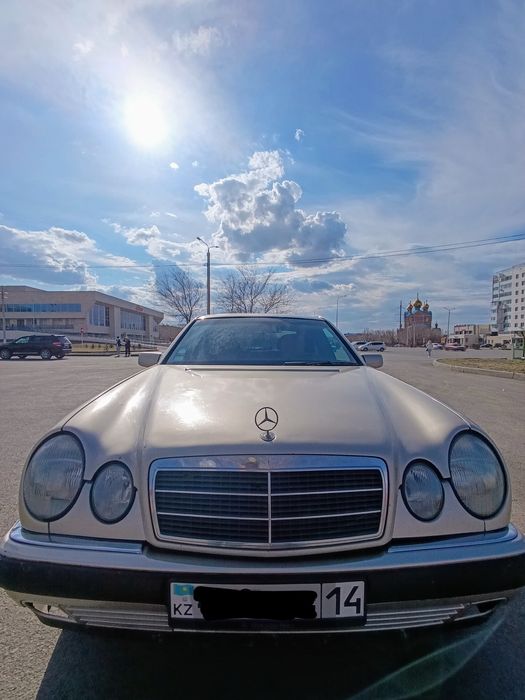 Продам Mercedes W210