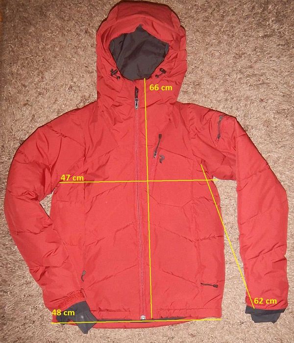 Geaca Pek Performance cu umplatura sitetica. Marimea XS-Women.