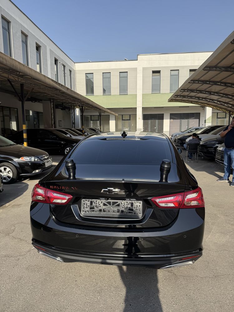 Chevrolet Malibu XL