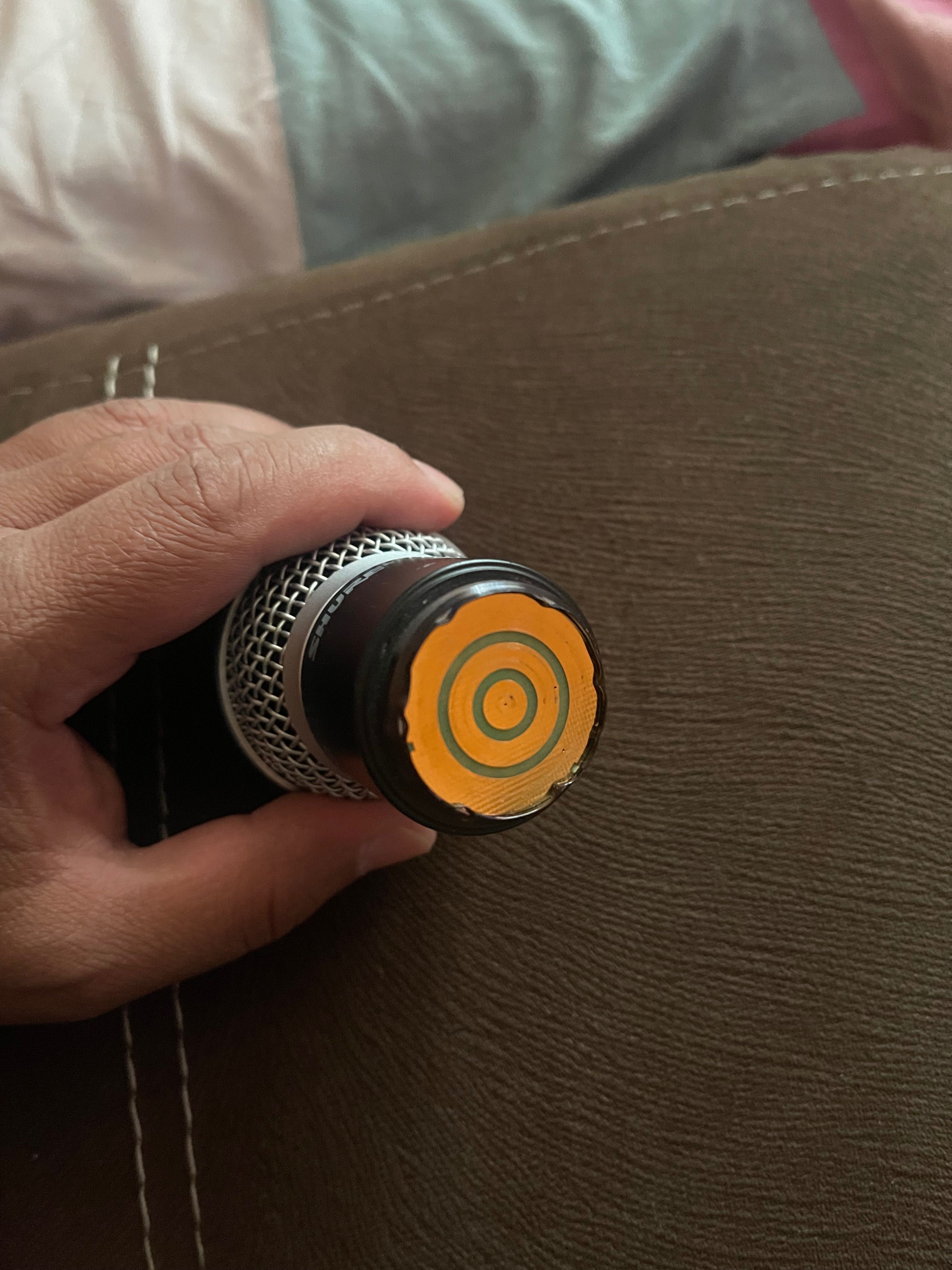 Продавам Shure SM58