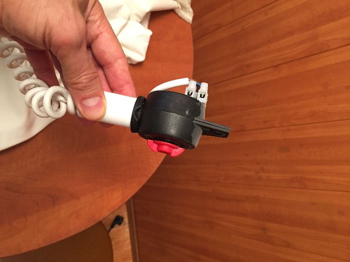 Lampa retractabila bucatarie dormitor cu intrerupator