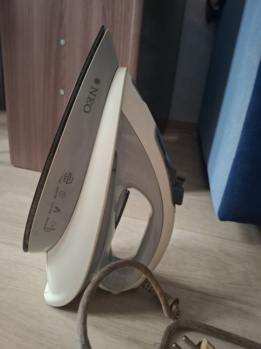 Продам утюг в хорошем состоянии!