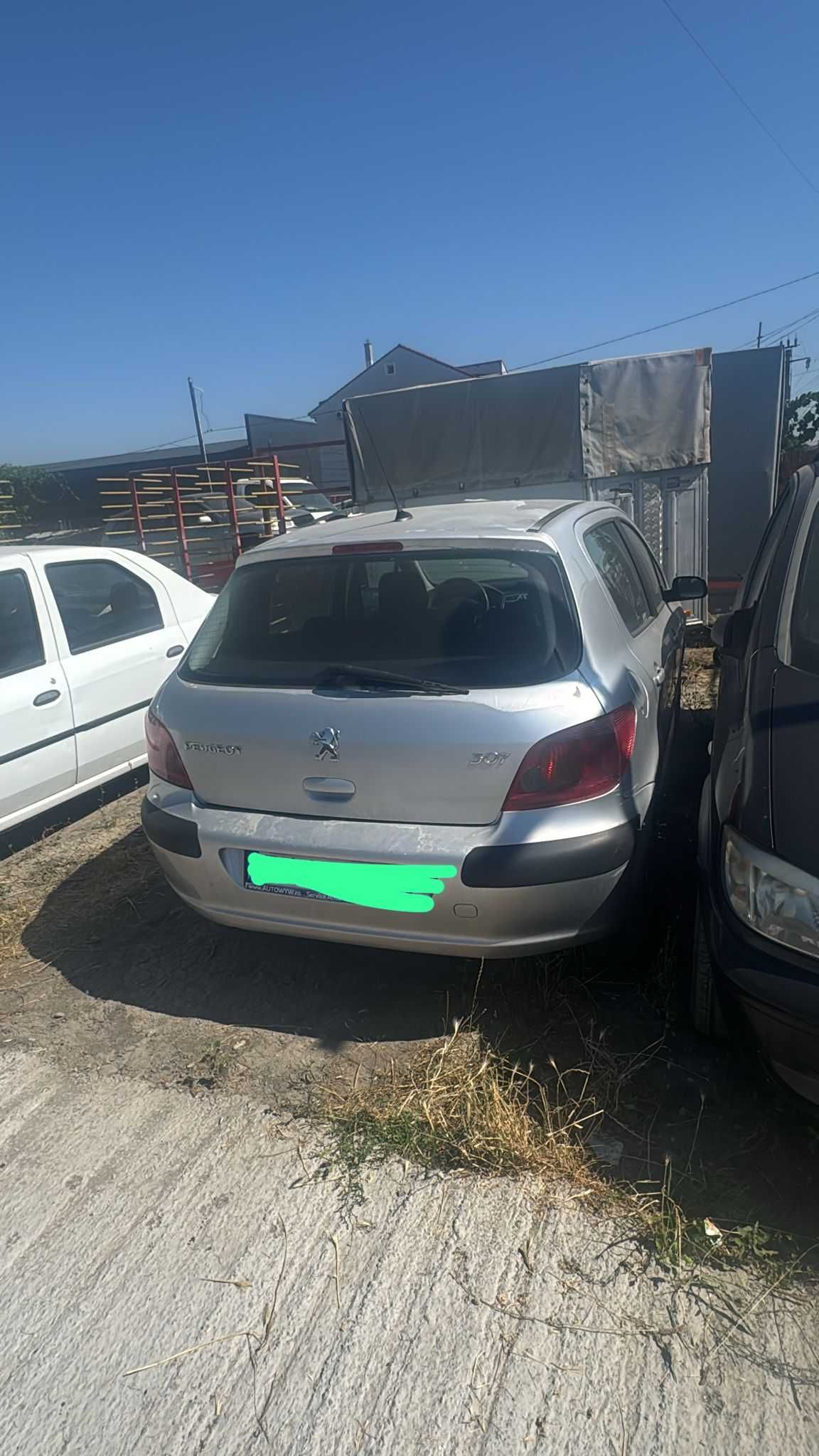 Dezmembrez Peugeot 307