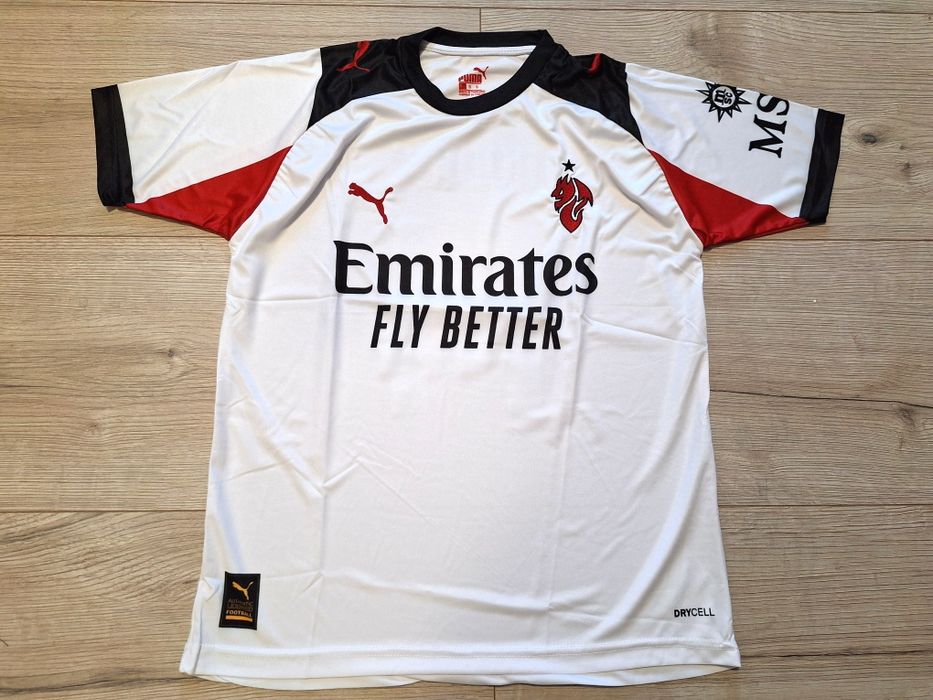 Футболна фланелка на Милан #Лука Модрич #14#сезон 25/26!