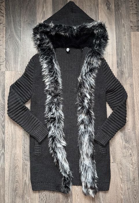 Мъжка дълга жилетка с пух и качулка