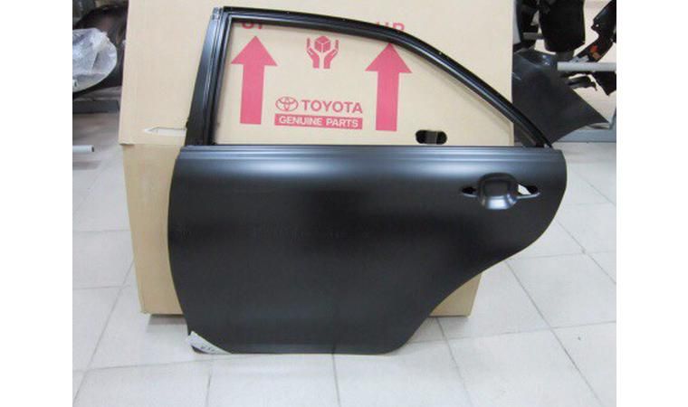 Дверь передний задний на Toyota Camry 50 Тойота Камри 50