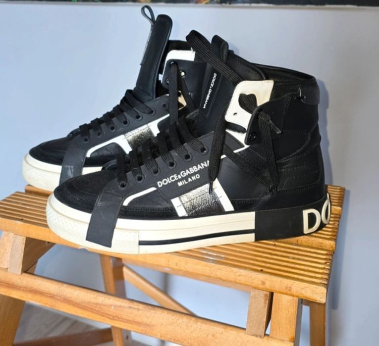 Dolce Gabbana ns1 hight top sneakers
Marimea 41 , purtați de 2 ori . S