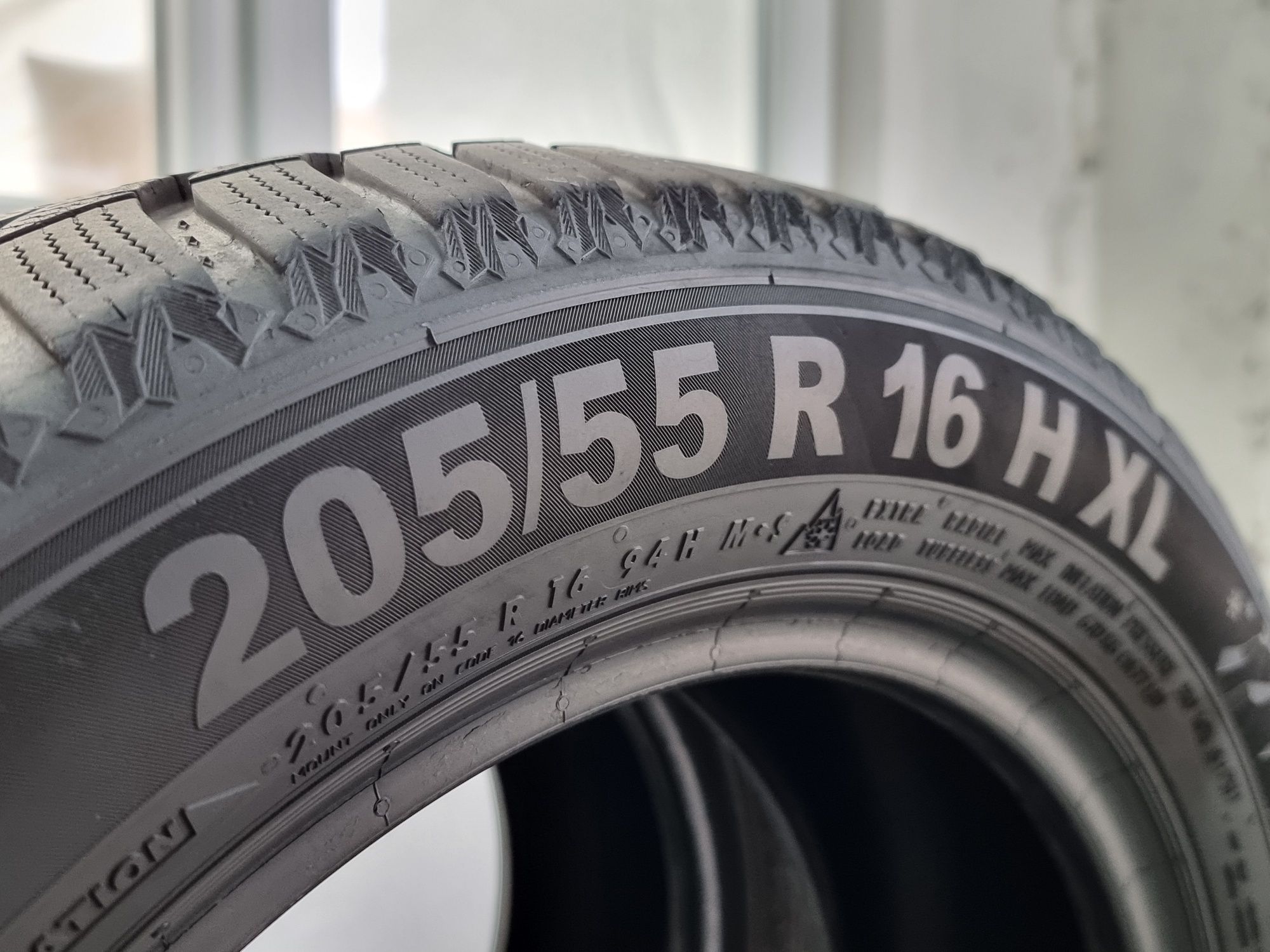 205/55/16 Semperit 2Броя: 150лв 6.5мм