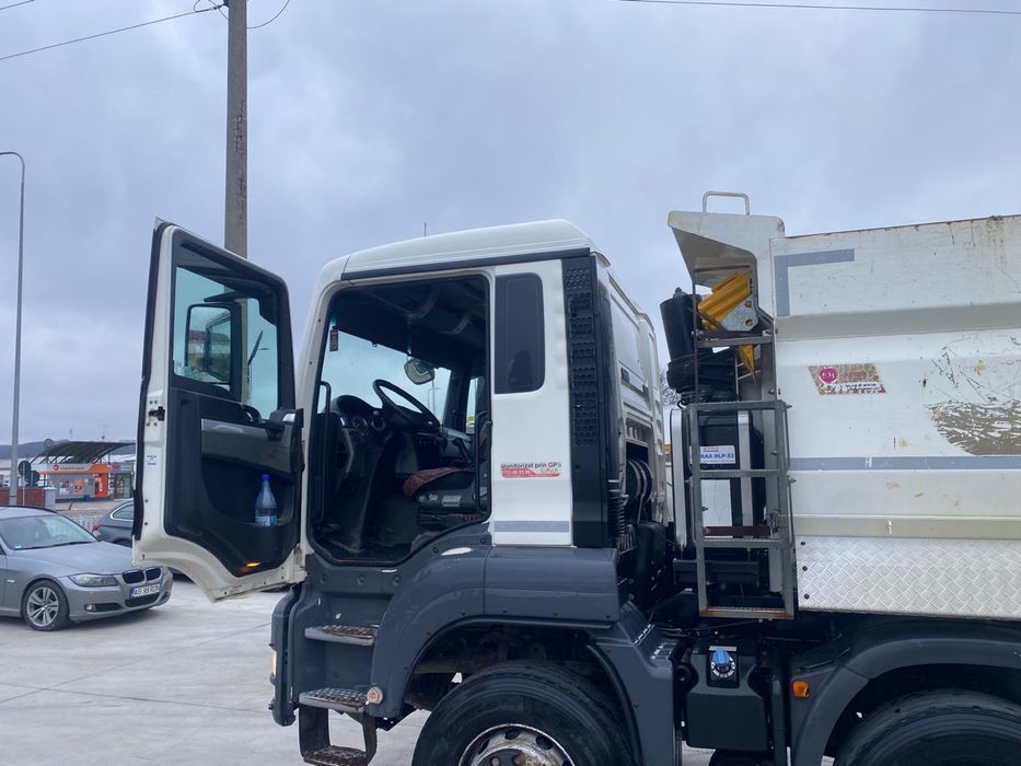 Vand autobasculanta 8x4 MAN sau schimb cu Buldoescavator