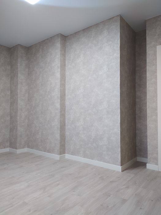 Монтаж на интериорни врати и подови мдф первази