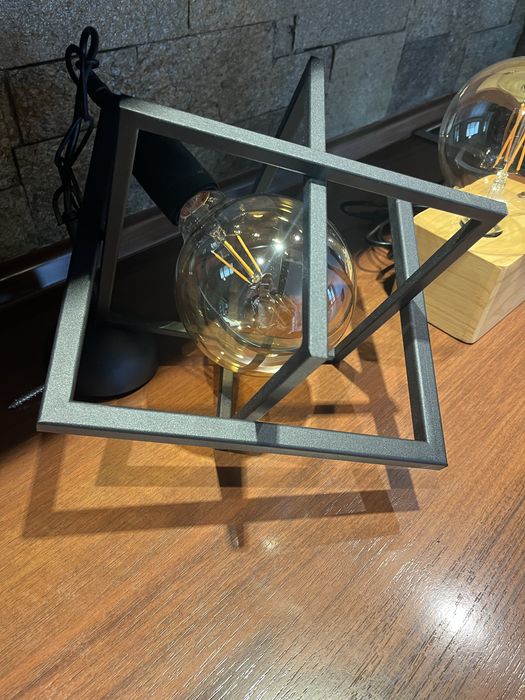 Две декоративни лампи с резервна крушка