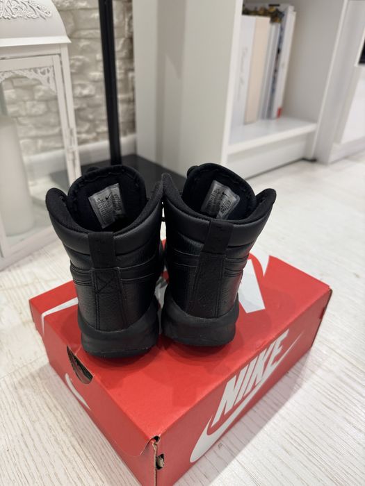Детски боти от естествена кожа Nike