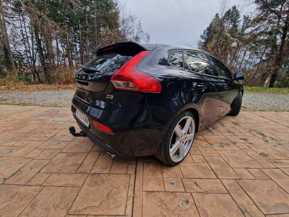 Volvo V40, D3, 150 к,с, 2014г, Бартер за БУС