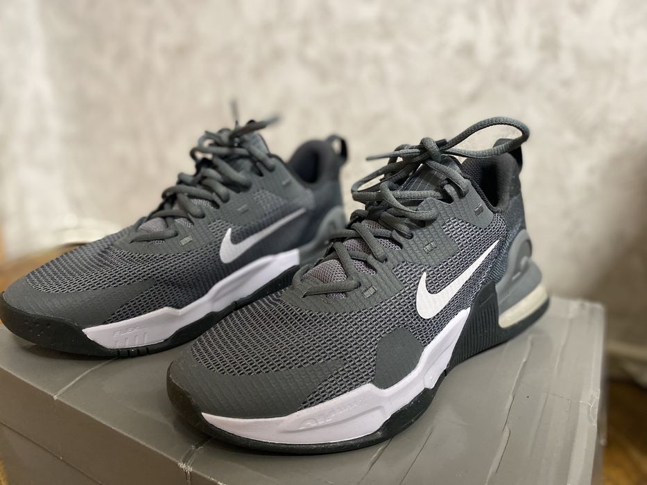 Nike airmax gray