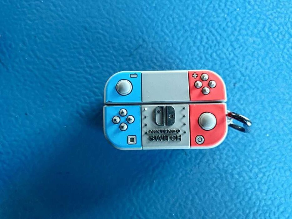 Sony WF-1000XM4, зарядна станция/кутия + ПОДАРЪК