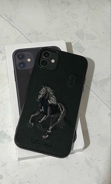 Айфон 11 128.    .