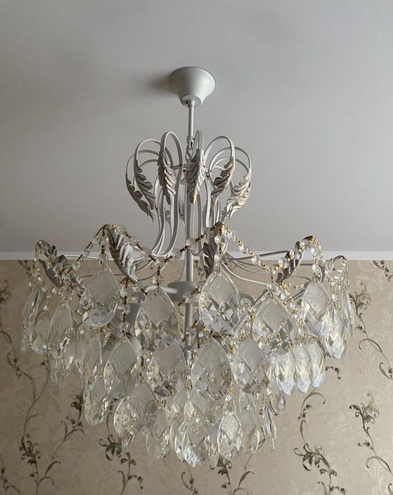 Люстра потолочная навесная