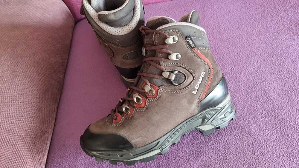 Ghete hikking LOWA Mauria Gtx goretex marimea 37,5 - 38