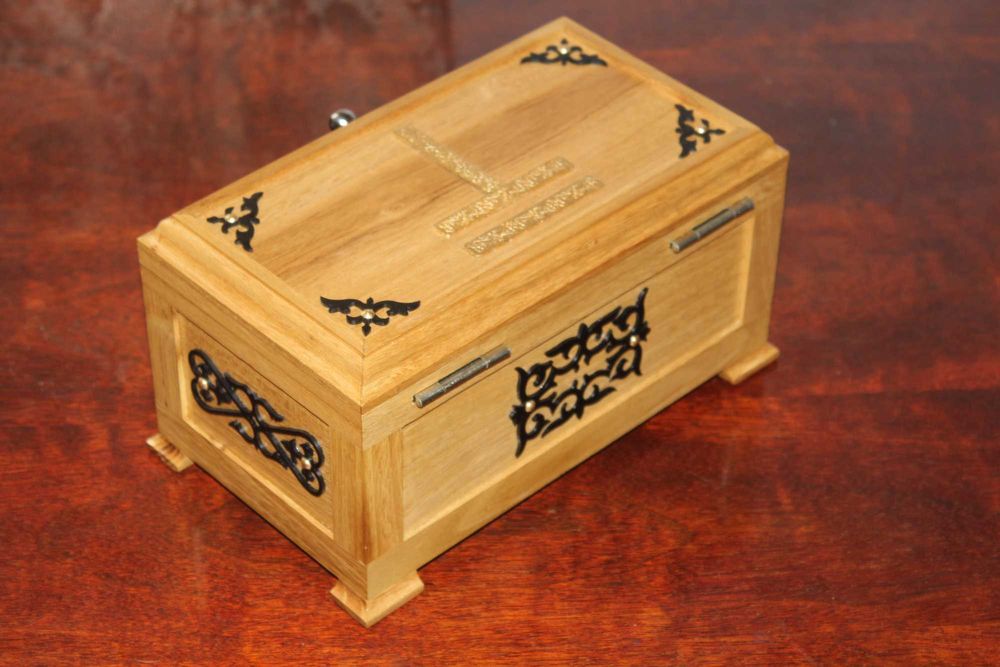 Шкатулка (купюрница)