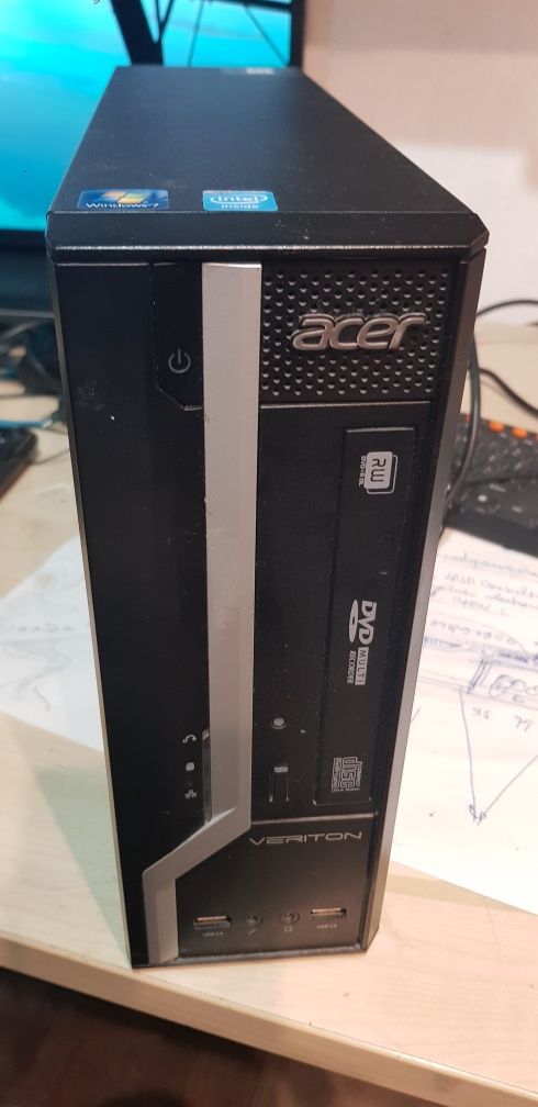 Acer Veriton SSD monitor rotativ Calculator tastatura gaming mouse