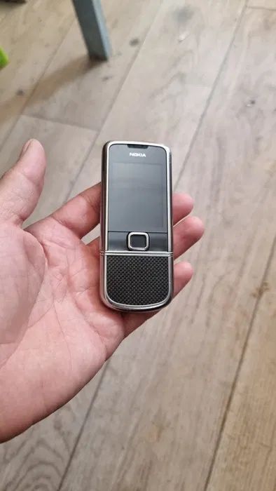 Nokia 8800 Arte carbon