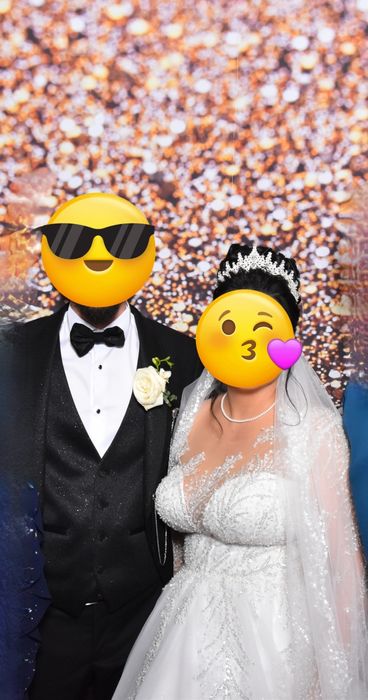 Vând rochie de mireasă cu voal